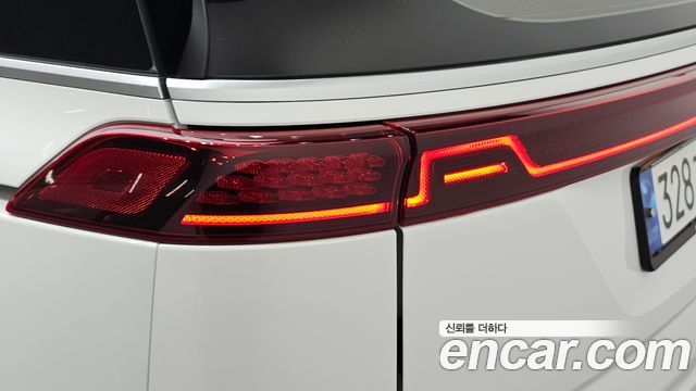 Kia Canival 2023 — photo 9