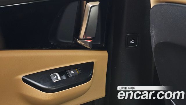 Kia Canival 2023 — photo 29