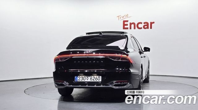 Hyundai Grandeur 2023 — photo 4