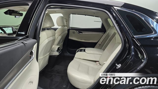 Hyundai Grandeur 2023 — photo 17