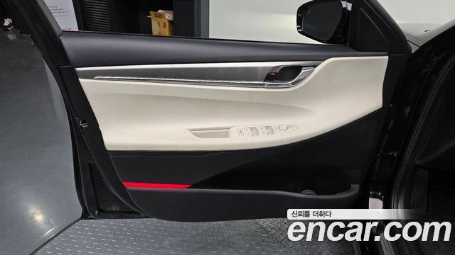 Hyundai Grandeur 2023 — photo 14