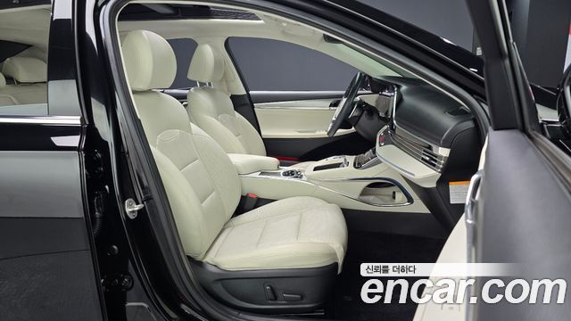 Hyundai Grandeur 2023 — photo 16
