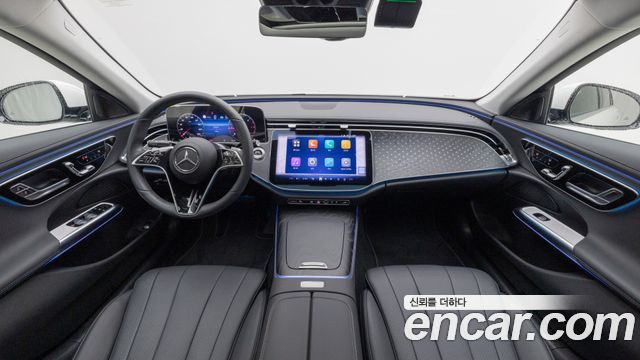 Mercedes-Benz E-Class 2026 — photo 7