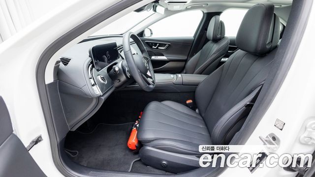 Mercedes-Benz E-Class 2026 — photo 14