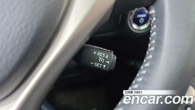 Lexus ES 2015 — photo 12