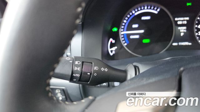 Lexus ES 2015 — photo 20