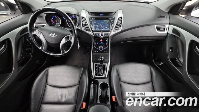 Hyundai AVANTE 2015 — photo 10
