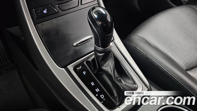 Hyundai AVANTE 2015 — photo 12
