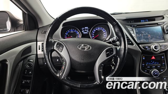 Hyundai AVANTE 2015 — photo 19