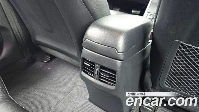 Hyundai AVANTE 2015 — photo 31