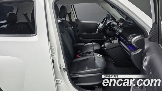 Hyundai Casper 2022 — photo 16