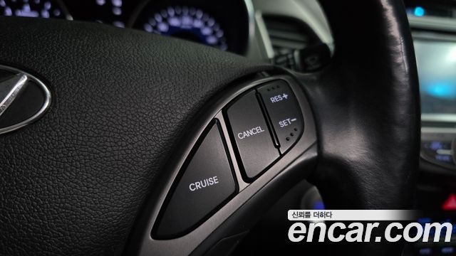 Hyundai AVANTE 2015 — photo 23