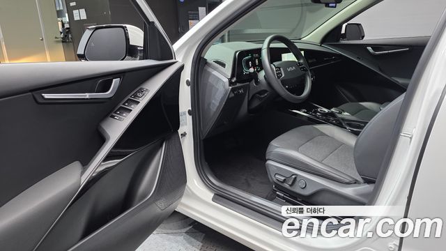 Kia Niro 2024 — photo 13