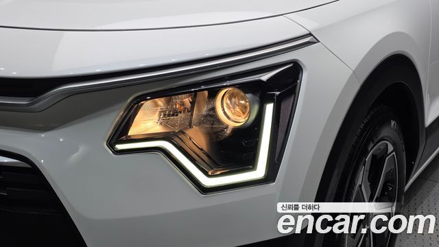 Kia Niro 2024 — photo 8