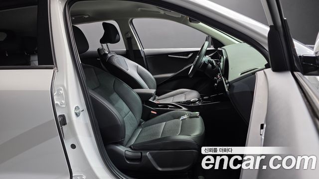 Kia Niro 2024 — photo 16