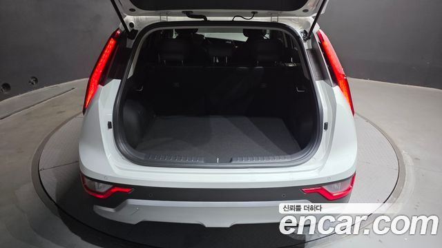 Kia Niro 2024 — photo 32