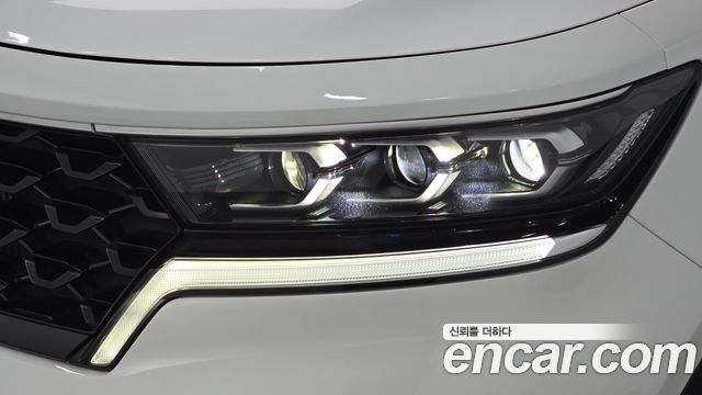 Kia Sorento 2023 — photo 8