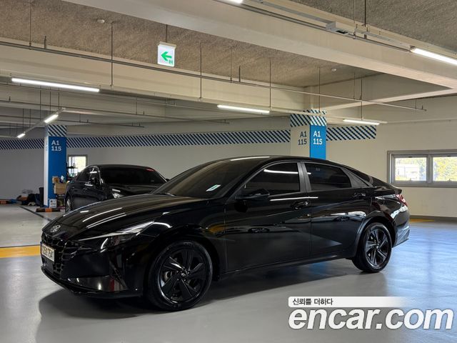 Hyundai AVANTE 2023 — photo 1