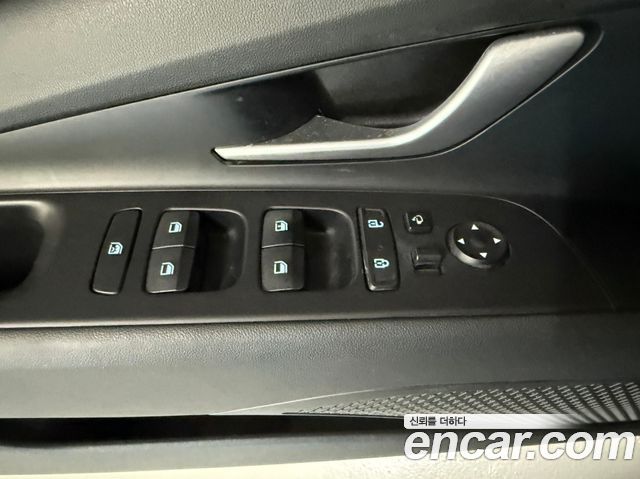 Hyundai AVANTE 2023 — photo 17