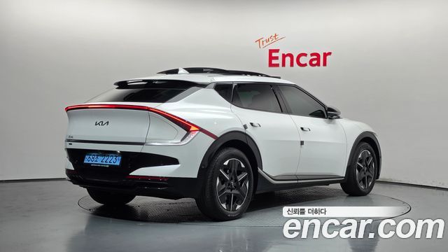 Kia EV6 2025 — photo 2