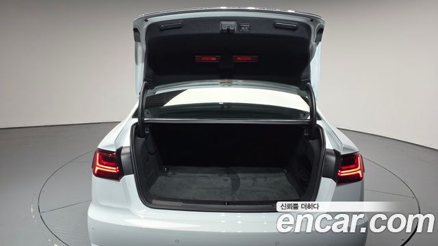 Audi A6 2016 — photo 26