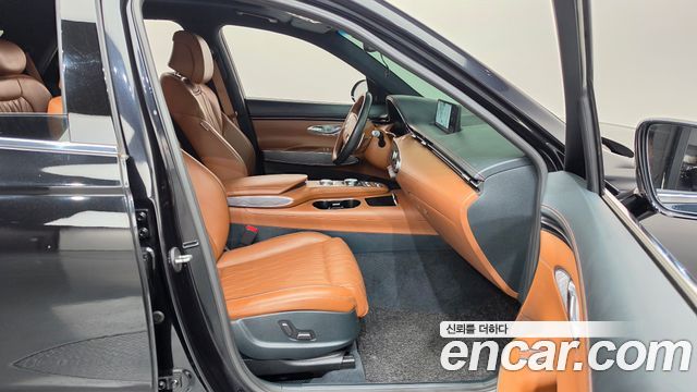 Genesis GV70 2021 — photo 11