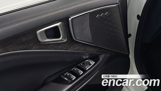Kia K8 2022 — photo 23