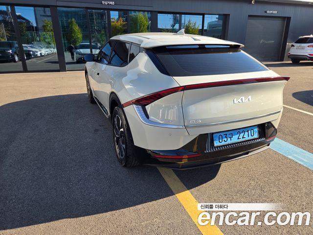 Kia EV6 2023 — photo 4