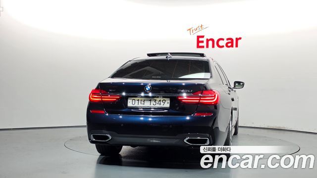 BMW 7-Series 2017 — photo 4