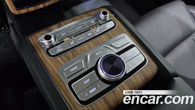 Kia K9 2022 — photo 31