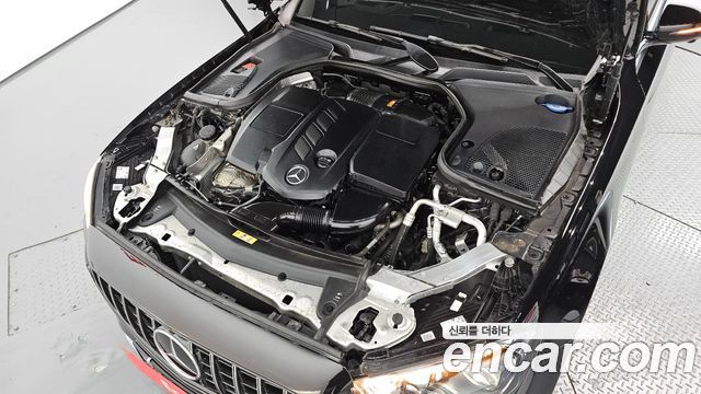 Mercedes-Benz E-Class 2021 — photo 6