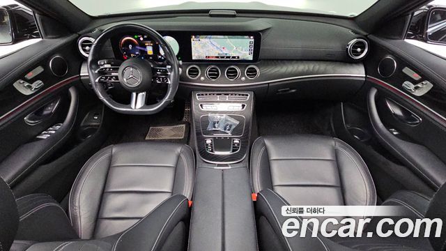 Mercedes-Benz E-Class 2021 — photo 10
