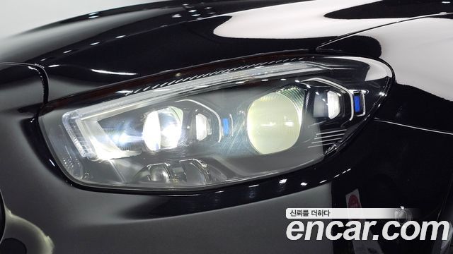 Mercedes-Benz E-Class 2021 — photo 8