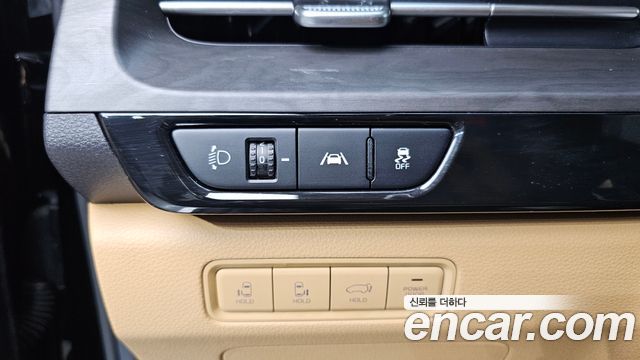 Kia Canival 2021 — photo 20