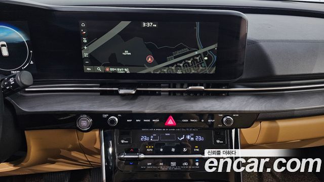 Kia Canival 2021 — photo 22