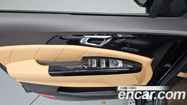 Kia Canival 2021 — photo 14