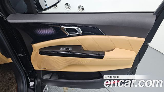 Kia Canival 2021 — photo 15