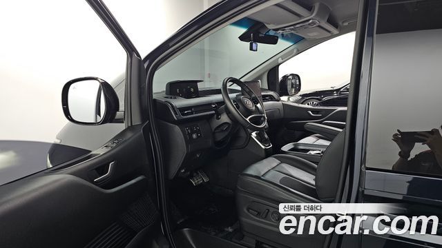 Hyundai Staria 2024 — photo 13