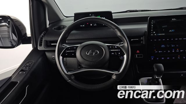 Hyundai Staria 2024 — photo 18