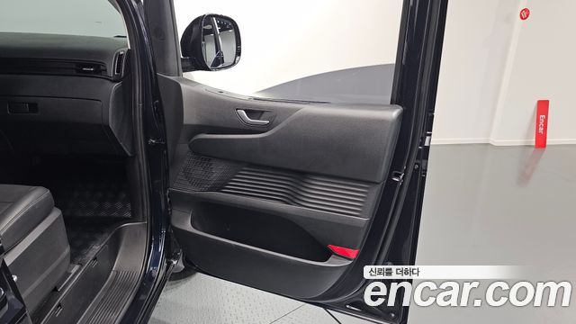Hyundai Staria 2024 — photo 15