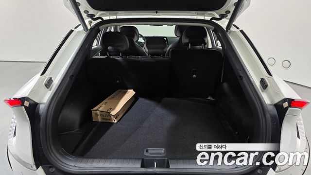 Kia EV6 2022 — photo 23