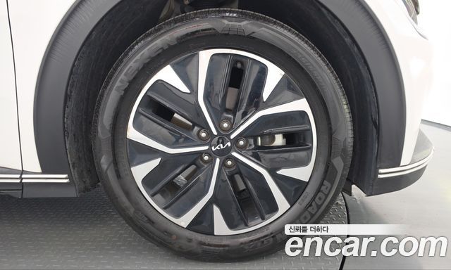 Kia EV6 2022 — photo 7