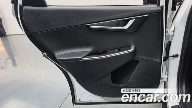 Kia EV6 2022 — photo 15