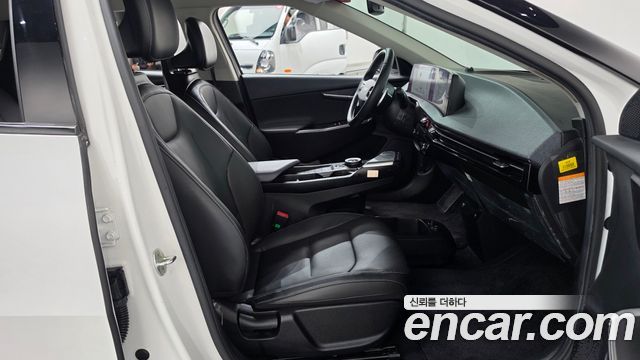 Kia EV6 2022 — photo 16