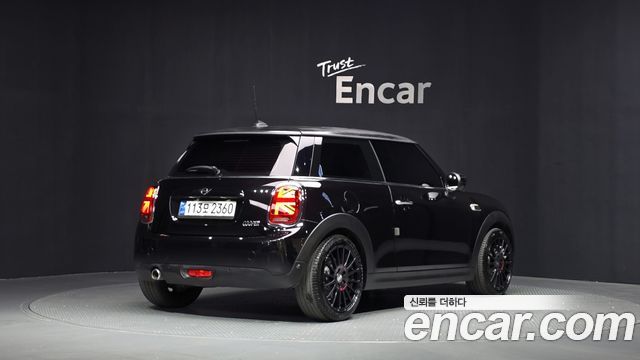 Mini Cooper 2020 — photo 2