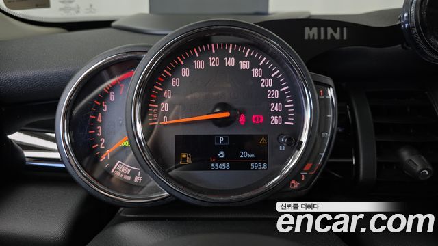 Mini Cooper 2020 — photo 11