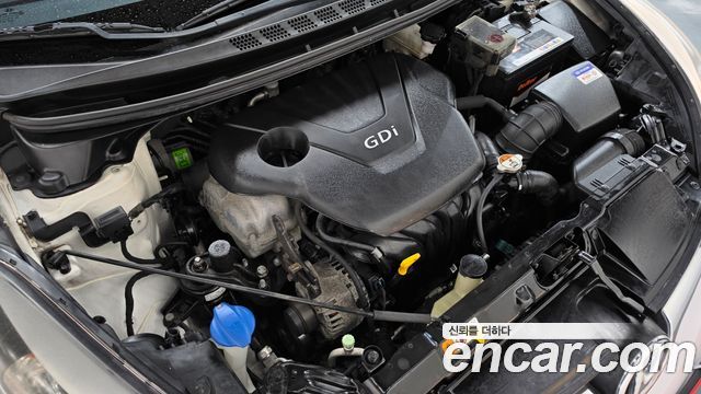 Hyundai AVANTE 2014 — photo 6