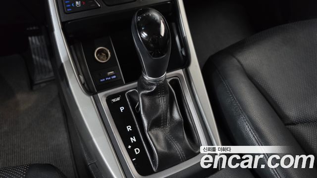 Hyundai AVANTE 2014 — photo 12