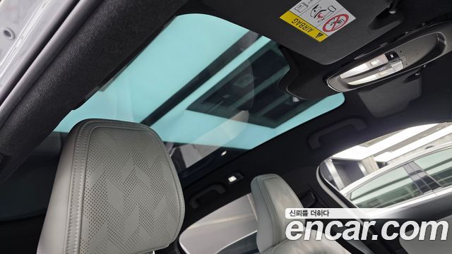 Polestar Polestar 2 2023 — photo 22