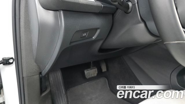 Polestar Polestar 2 2023 — photo 23